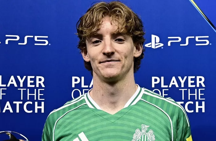 Laga Pertama Anthony Gordon Di Level Senior