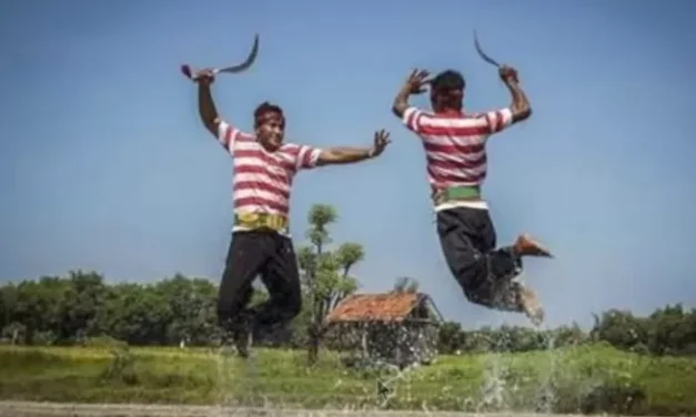 Perkelahian Carok Merupakan Sebuah Tradisi Dari Madura