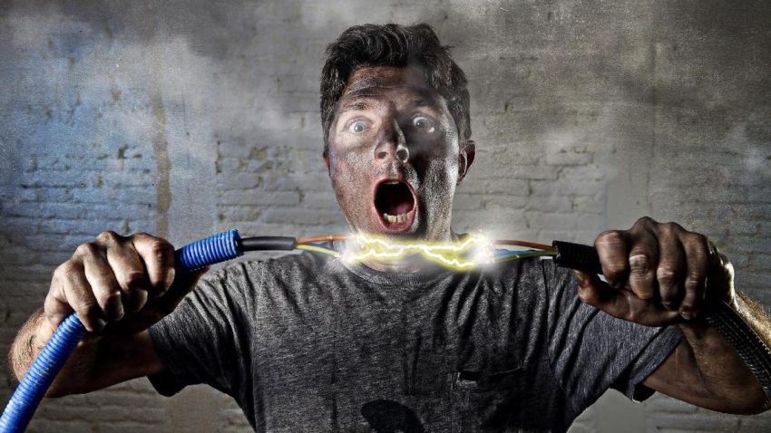 Terpapar Listrik Merupakan Kondisi Seseorang Kesetrum