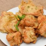 Jajanan Gorengan Indonesia Yaitu Paling Terkenal Bakwan