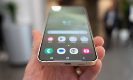 Bagian Layar Depan Handphone Atau LCD Touchscreen