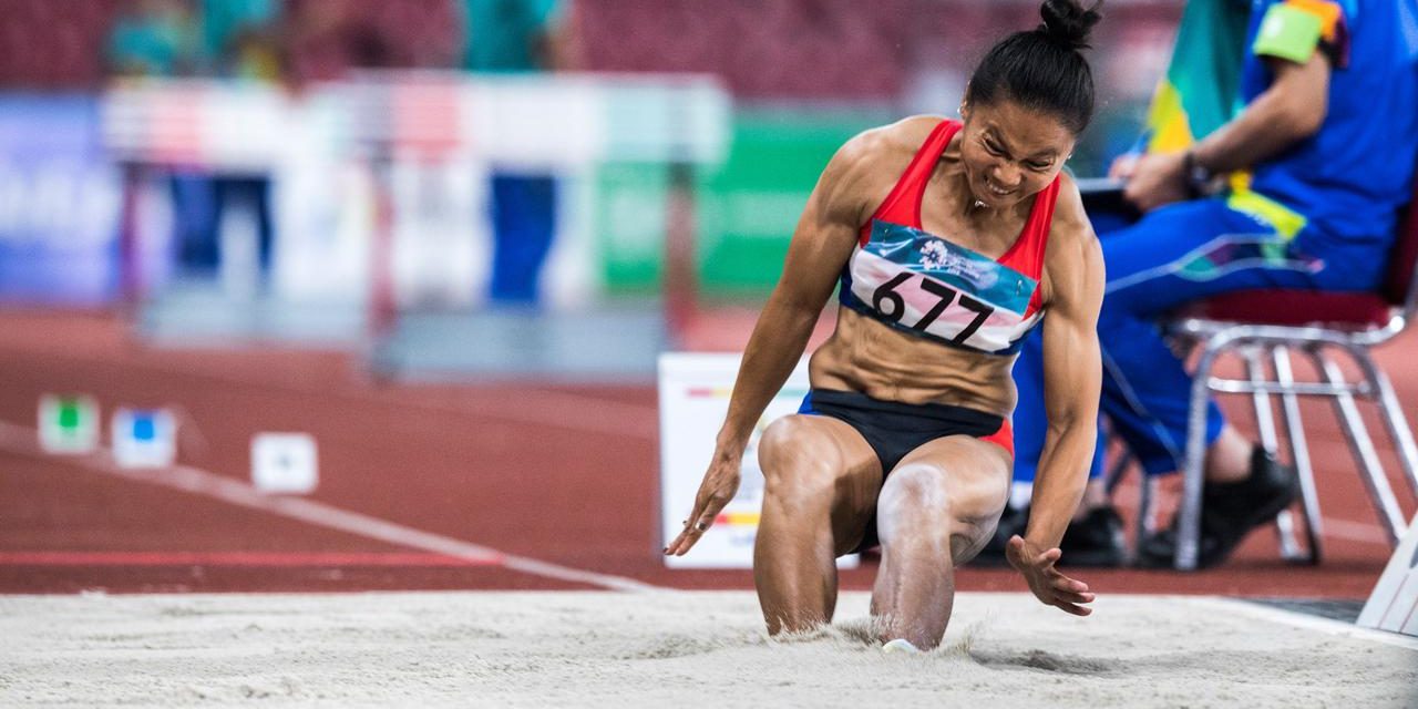 Dorongan Kekuatan Kaki Untuk Atletik Olahraga Lompat Jauh