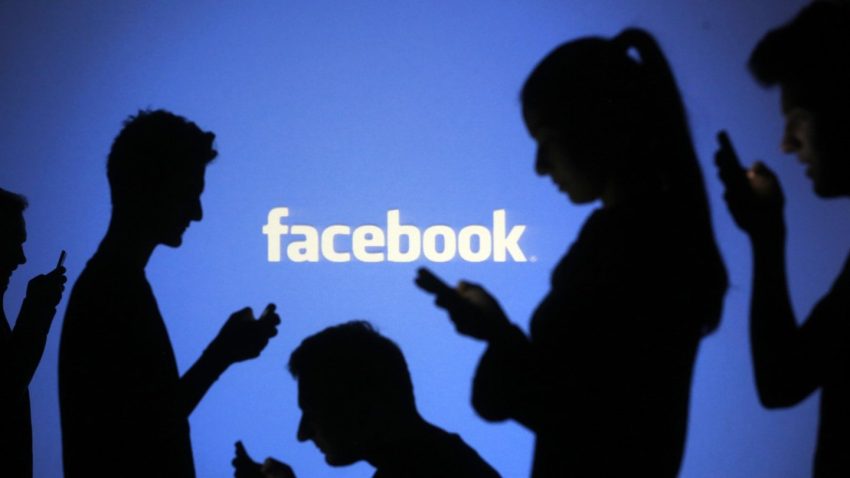 Kepopuleran Media Sosial Terutama Facebook Di Masyarakat