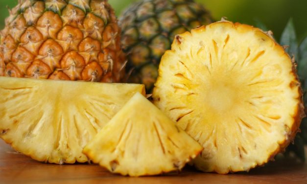 Buah Segar Nanas Yang Bermanfaat Dan Enak