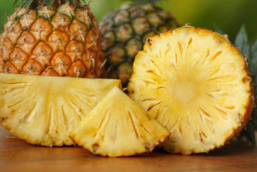 Buah Segar Nanas Yang Bermanfaat Dan Enak