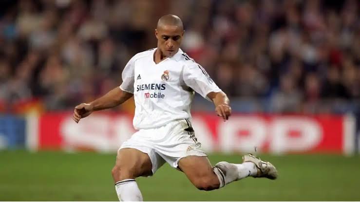 Bek Hebat Brasil Seorang Pemain Roberto Carlos