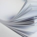 Bahan Tipis Kertas Biasanya Untuk Alas Menulis