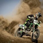 Kendaraan Bermotor Trail Dengan Fungsi Segala Medan