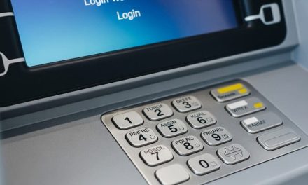 Kemajuan Teknologi Mesin ATM Pada Sistem Keuangan