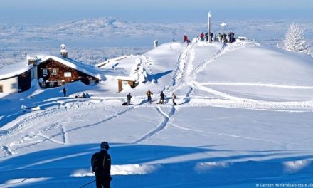 Olahraga Rekreasi Salju Ski Yang Cukup Seru