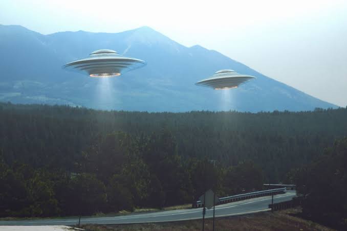 Sebuah Piring Terbang Atau Ufo Kendaraan Alien