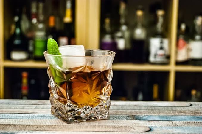 Sebuah Alkohol Vodka Minuman Yang Cukup Banyak Tersebar